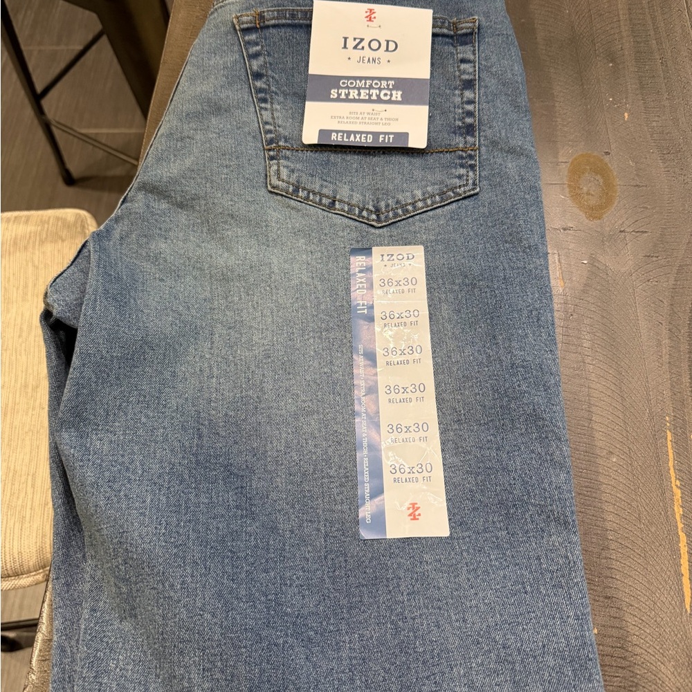 Izod Relaxed Fit Men's Denim Jeans